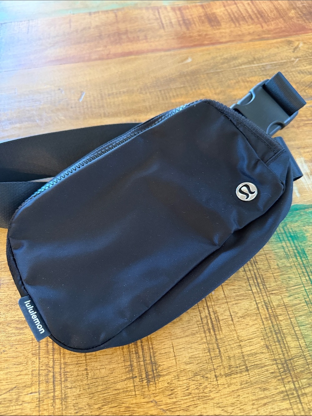 Lululemon Black Everywhere Belt Bag NWOT - Picture 4 of 5